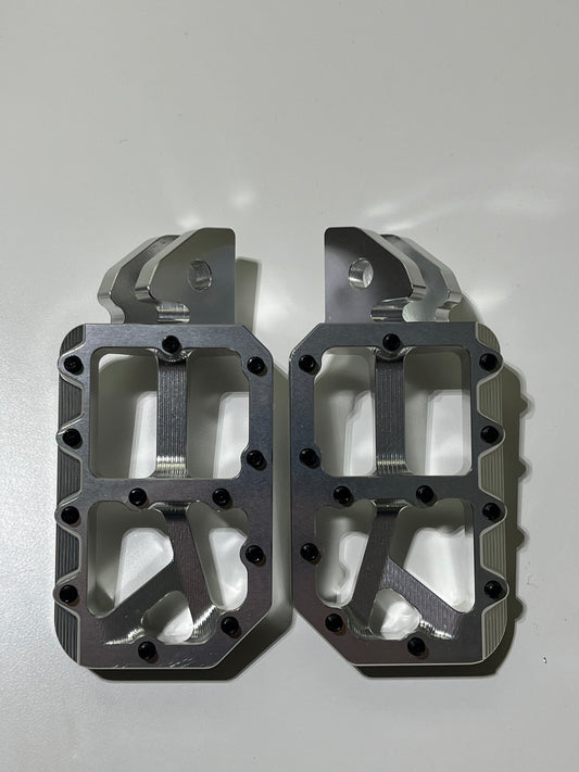 Mxp foot pegs 4 week pre order