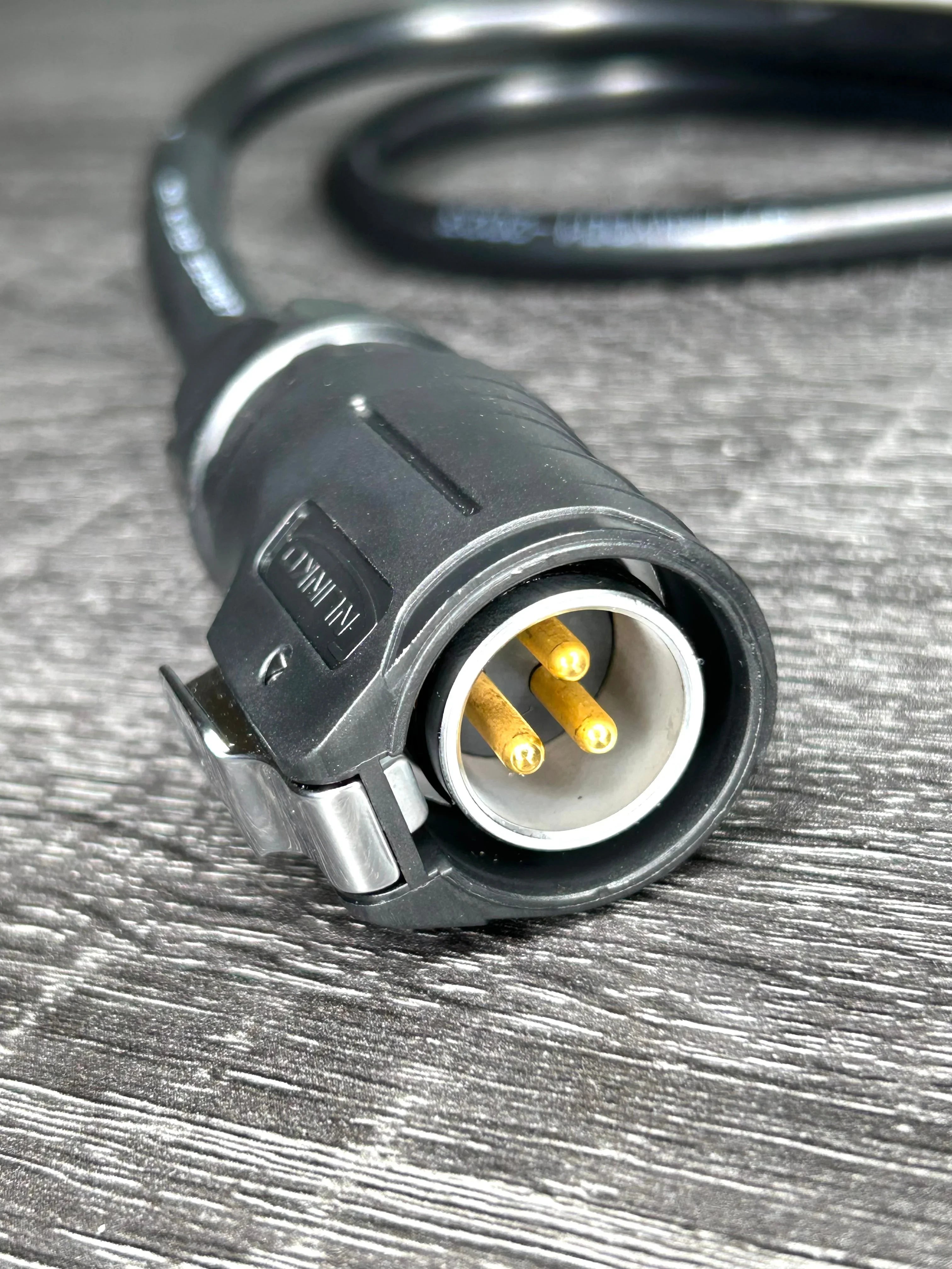 Surron Light Bee Charger-2