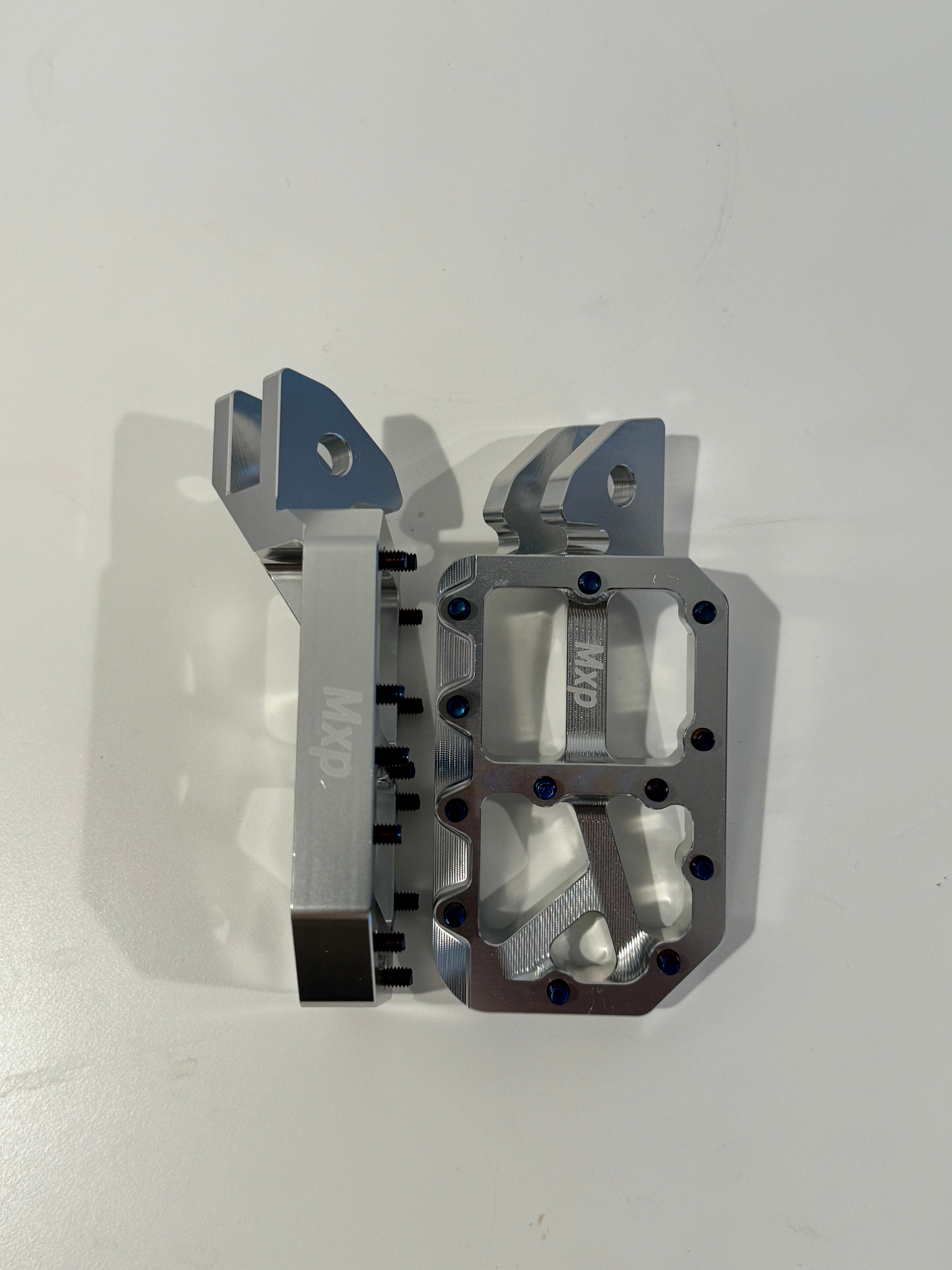 Mxp Foot Pegs-12