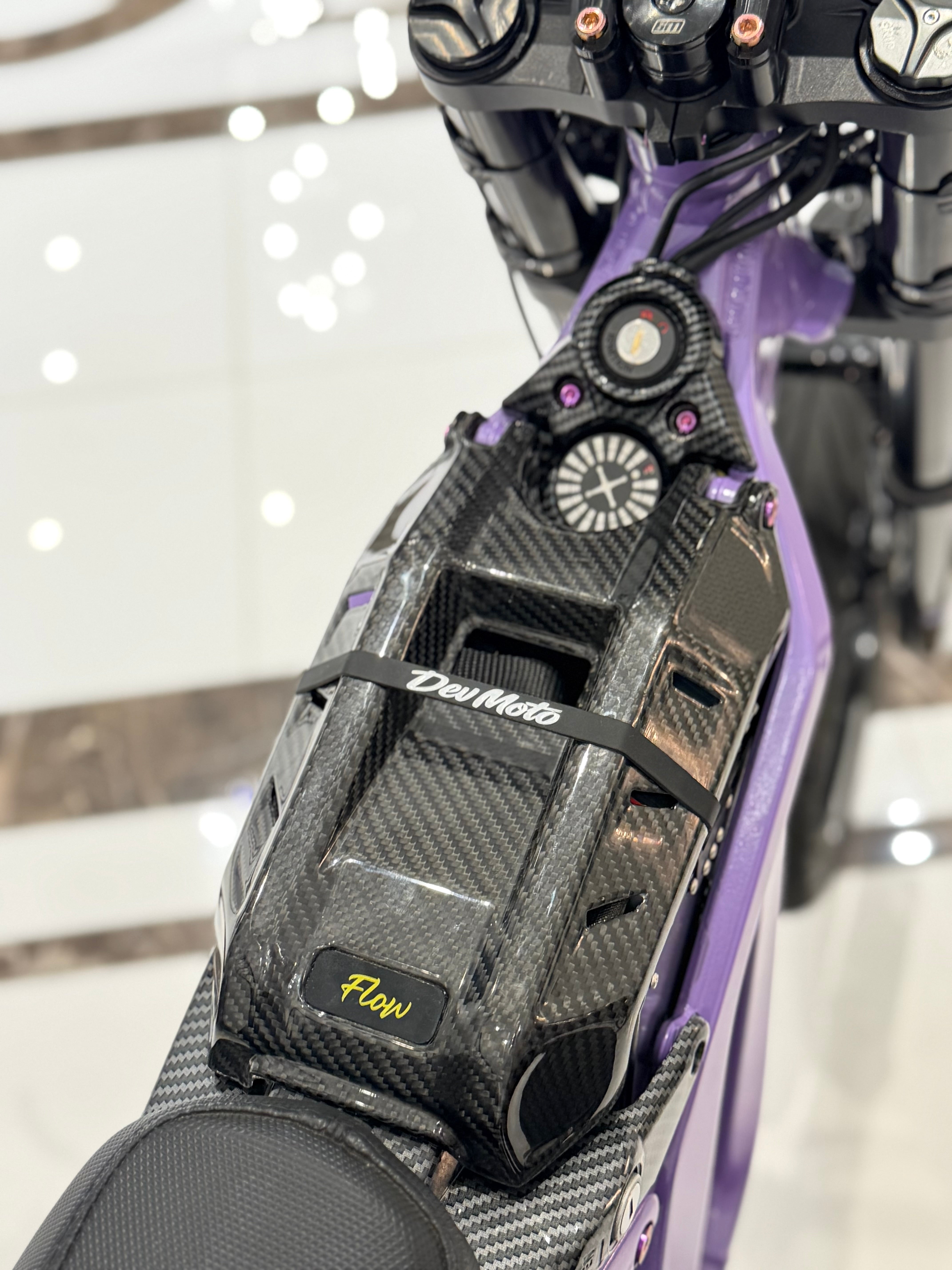 DevMoto Phone Band-2