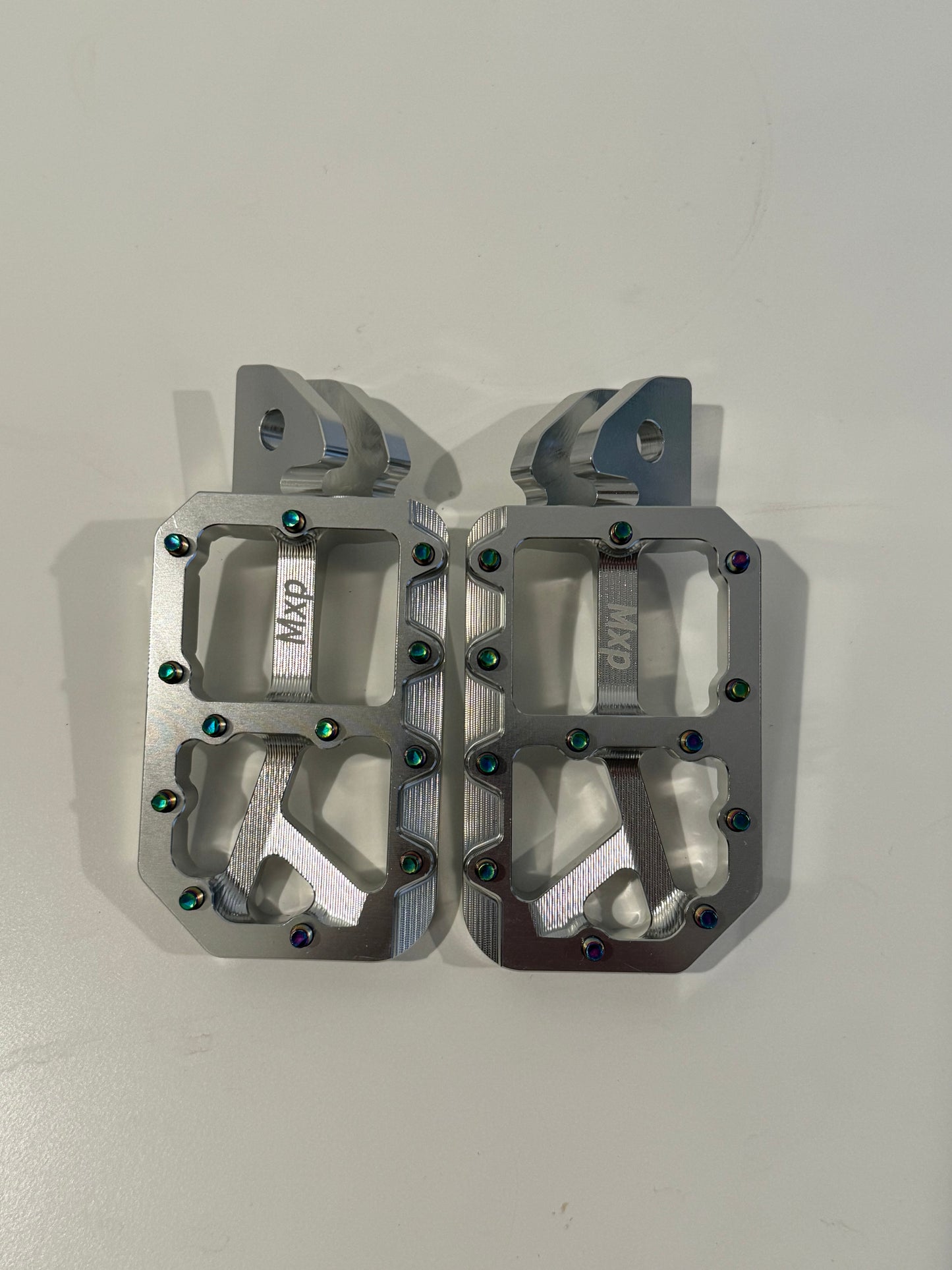 Mxp foot pegs 4 week pre order