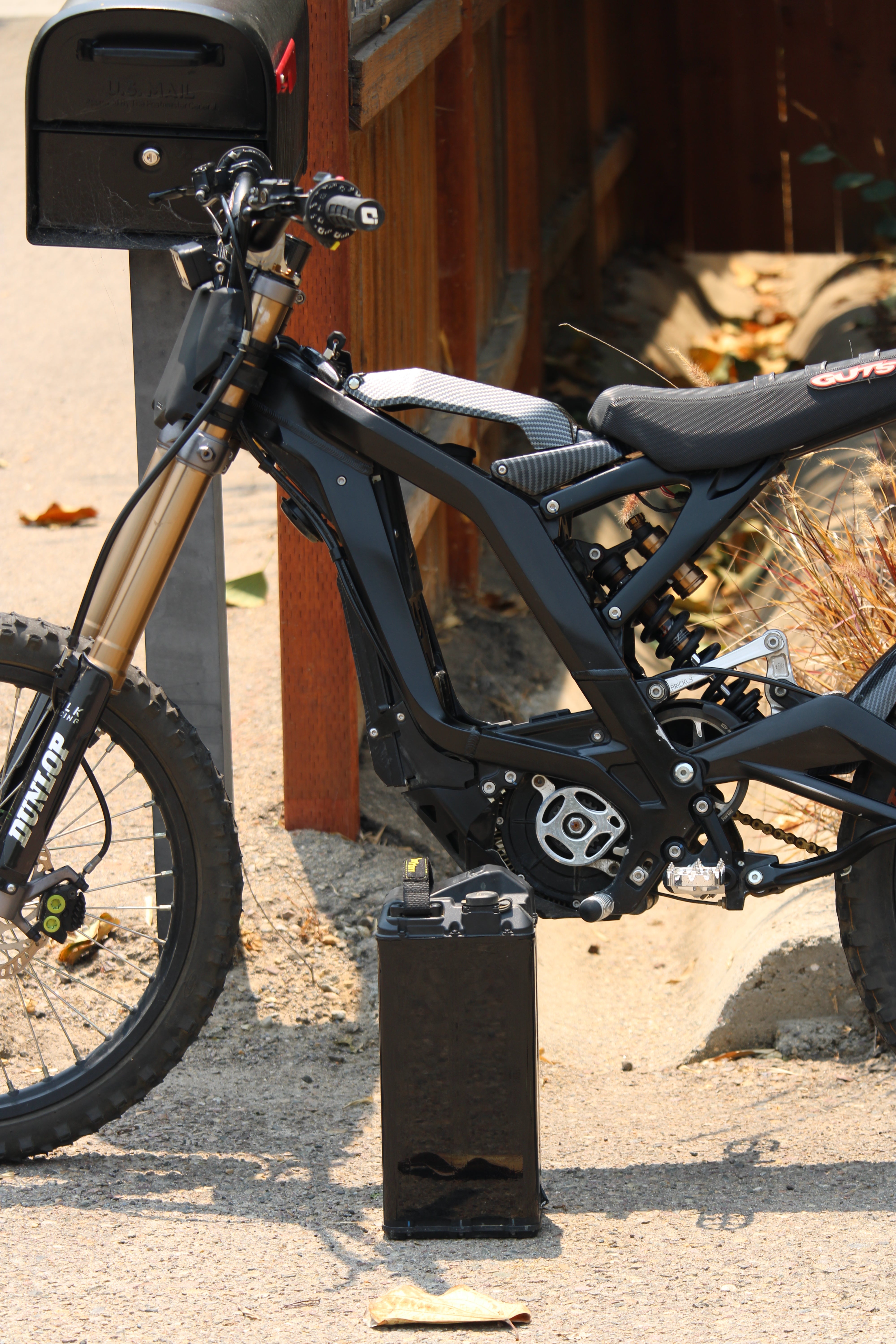 E-Bike "invisible" Vantablack Battery Wrap-3