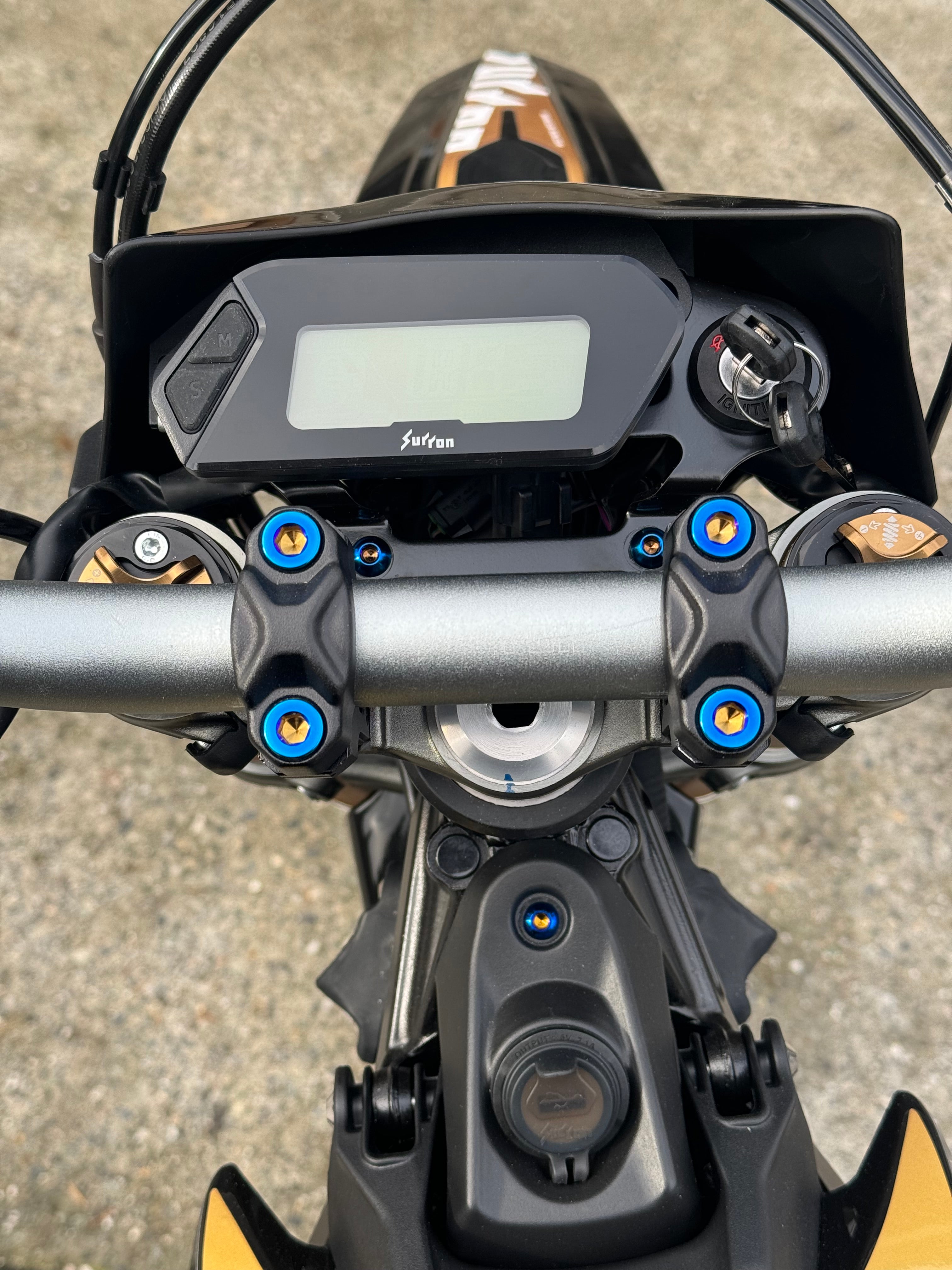 Ultra bee titanium direct mount bolts-1
