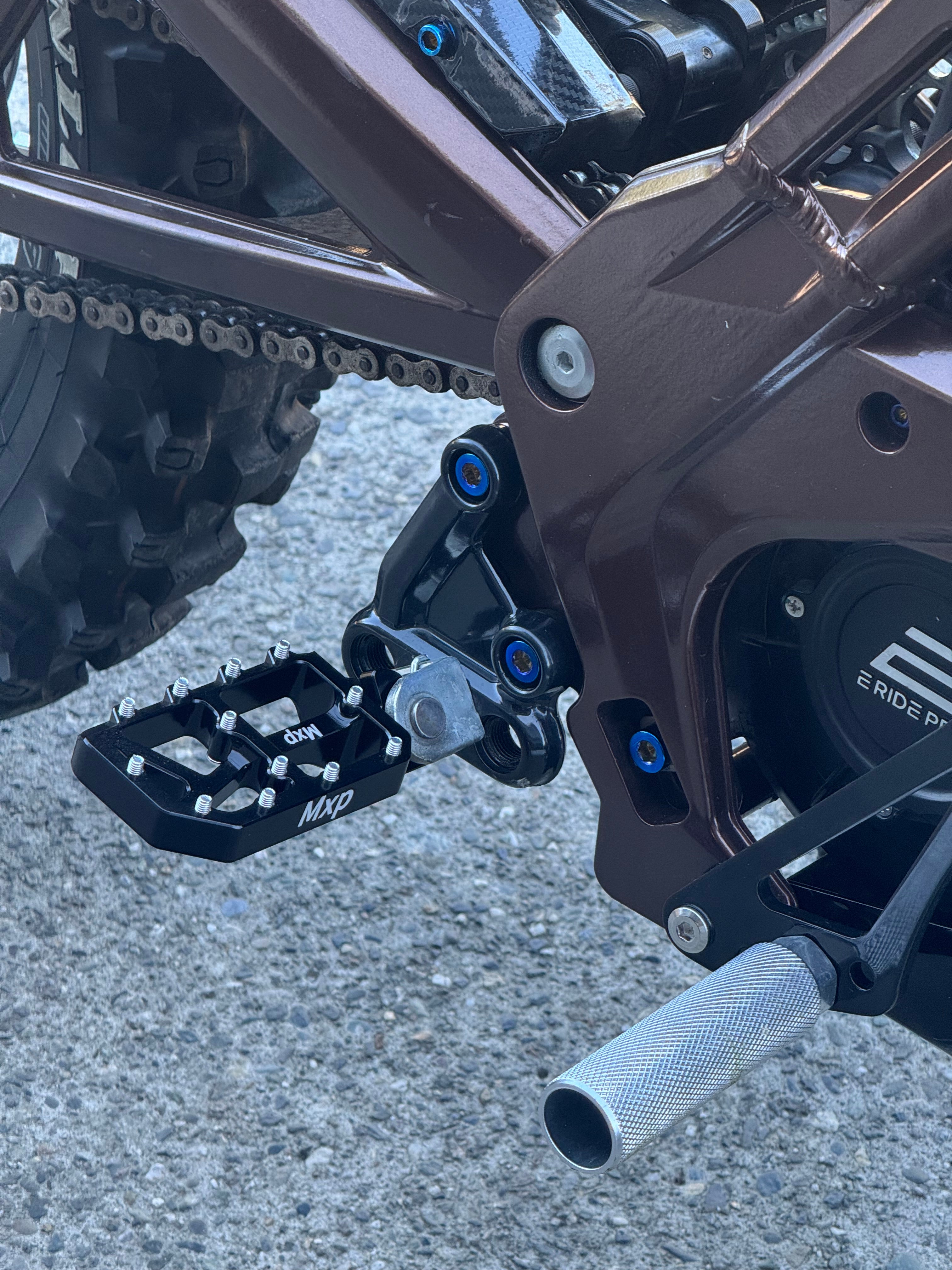 Peg Mount Titanium Bolts-2