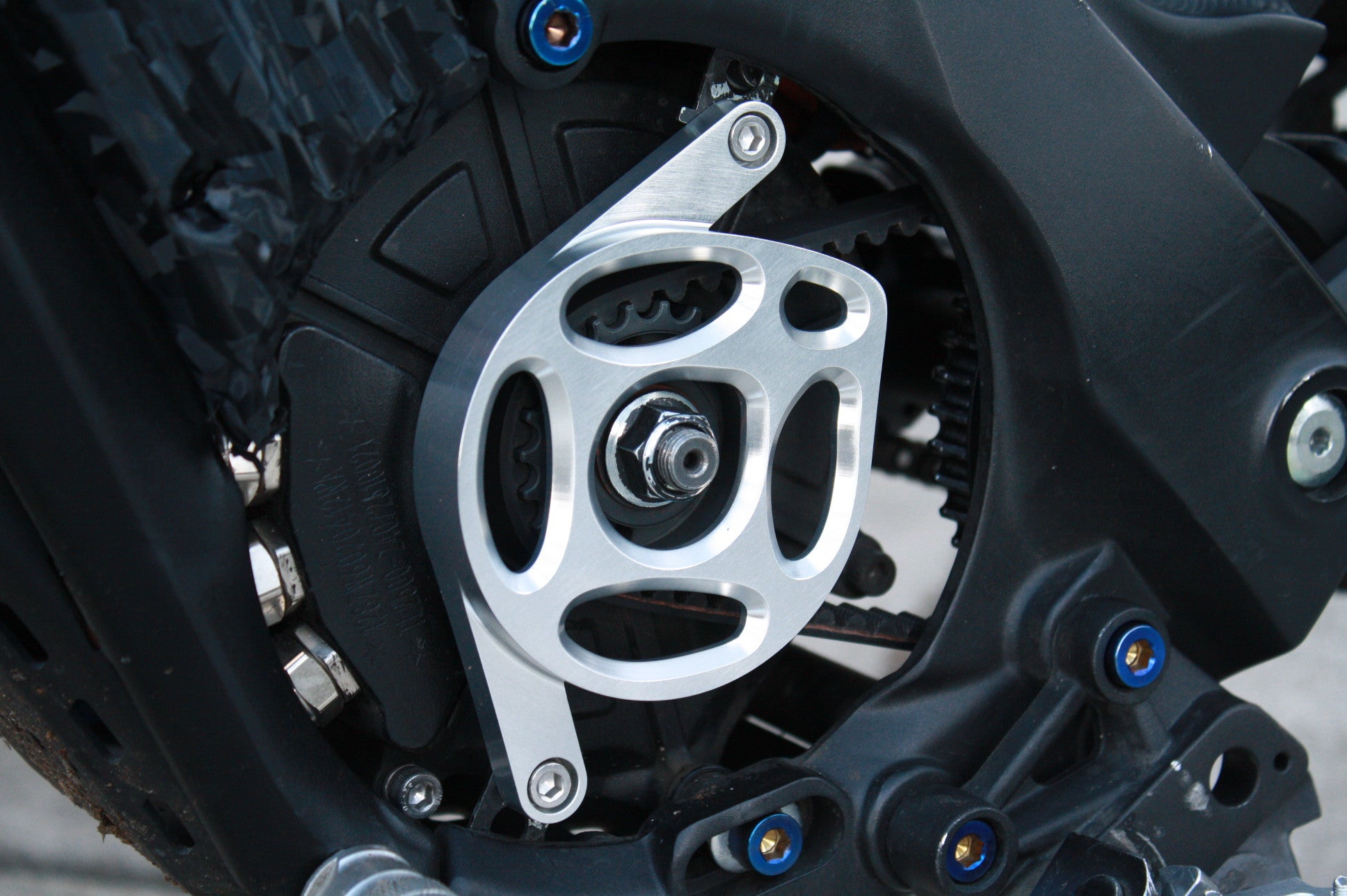 Talaria xxx Motor Cover-2