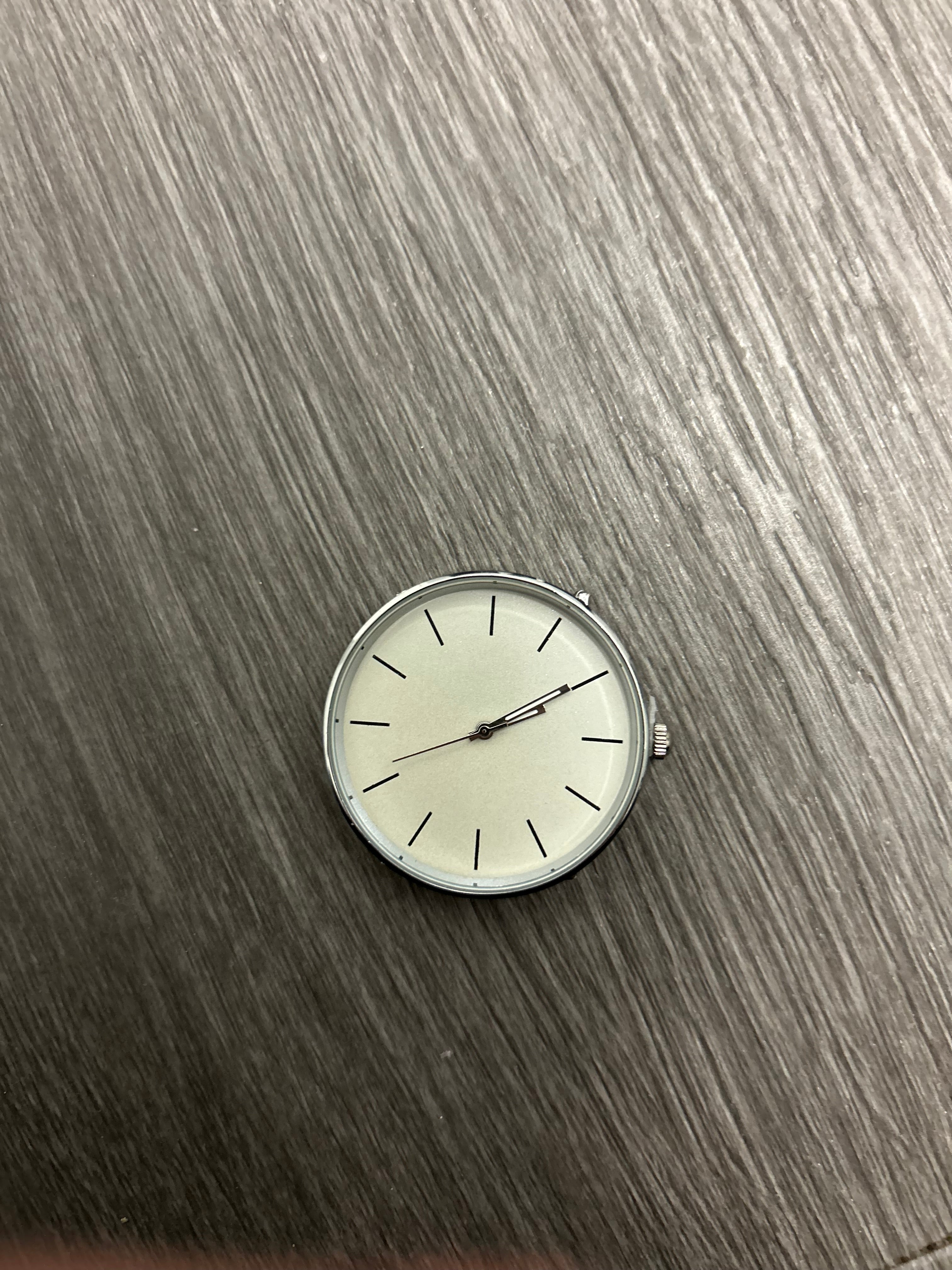E-Moto Clock