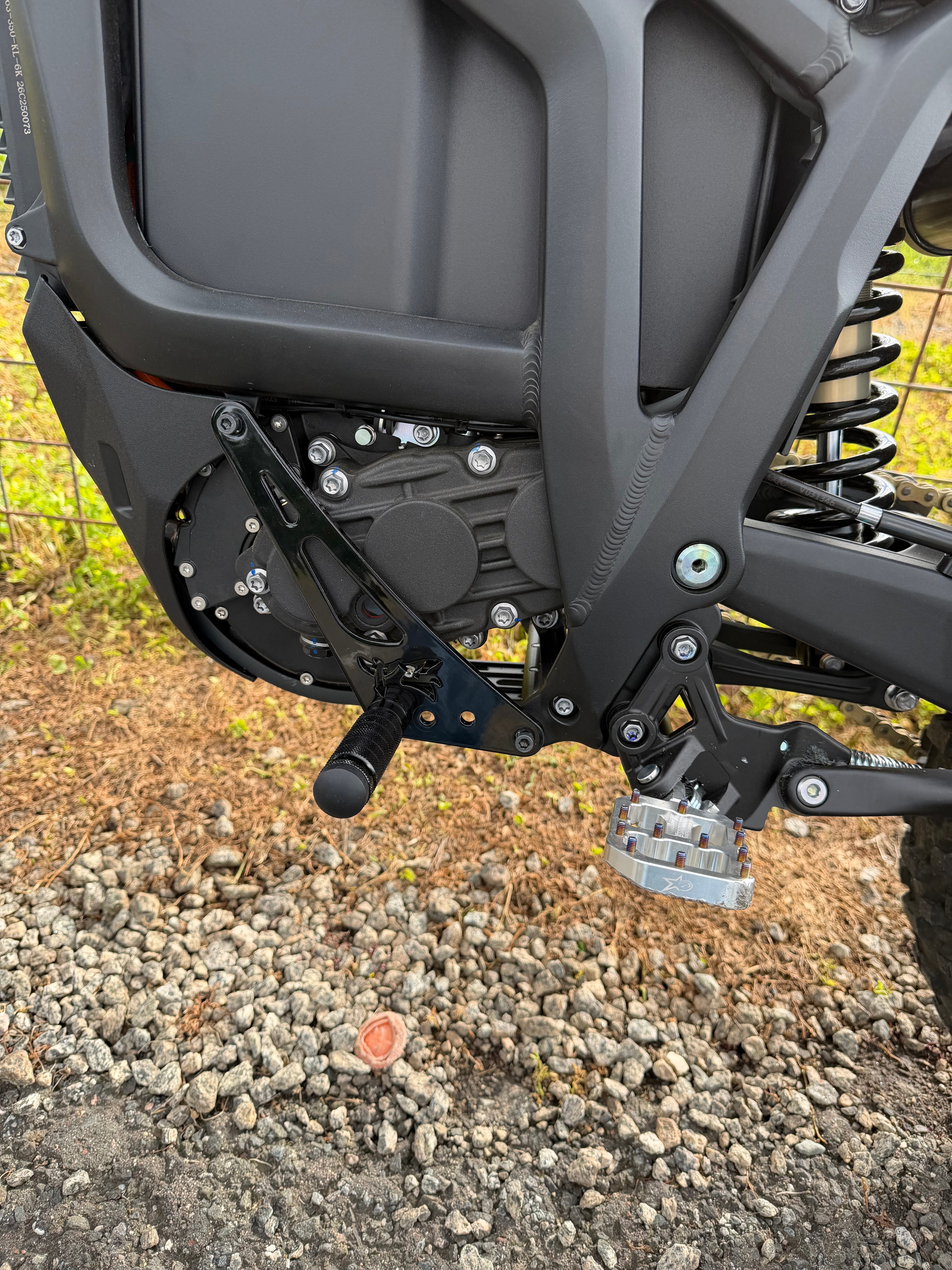 Talaria Komodo Shift Lock & Bracket (Ships USA - TG Racing)-2
