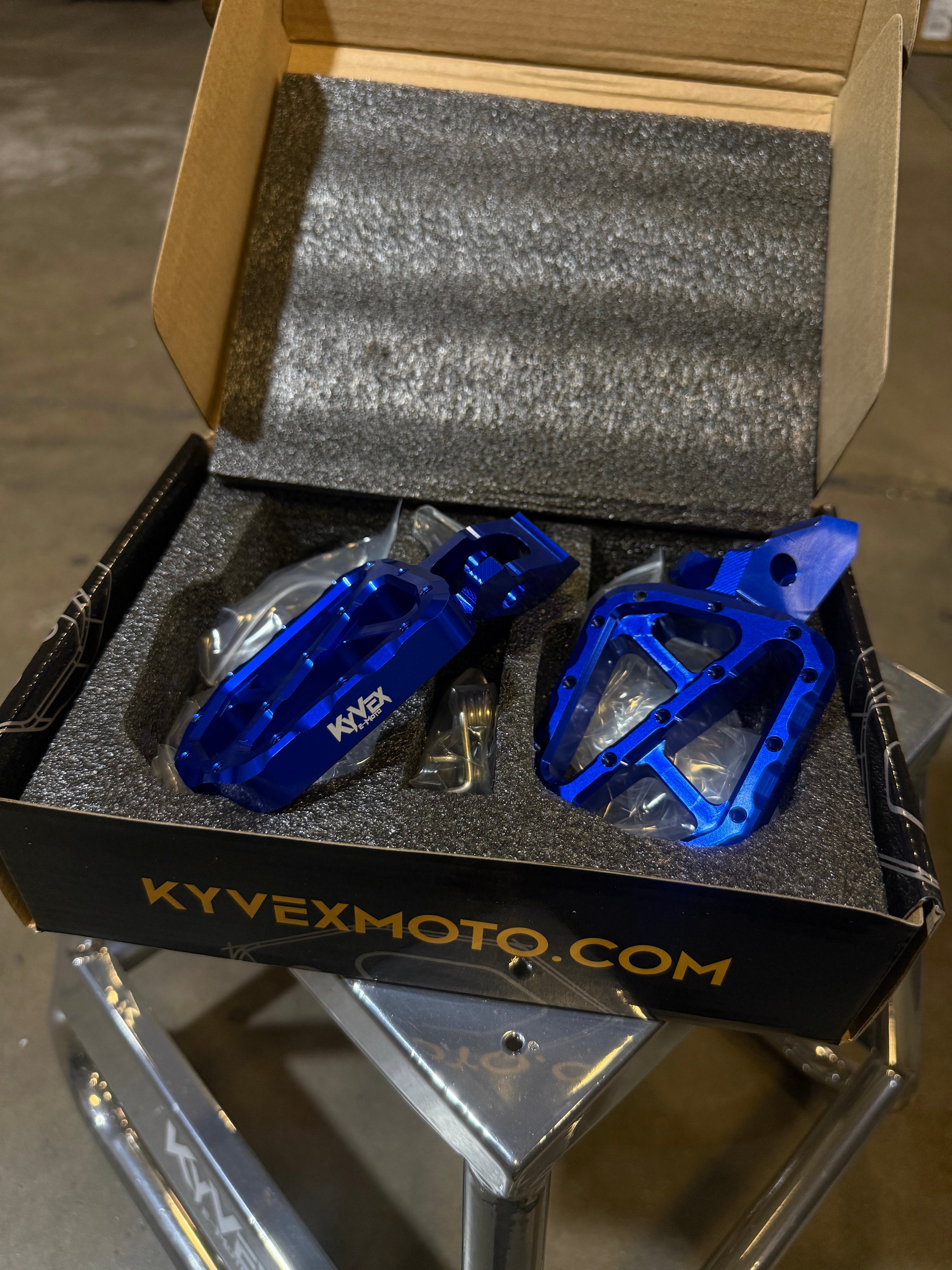 KyVex Billet Wide Foot Pegs - Ultra Bee Compatible-44