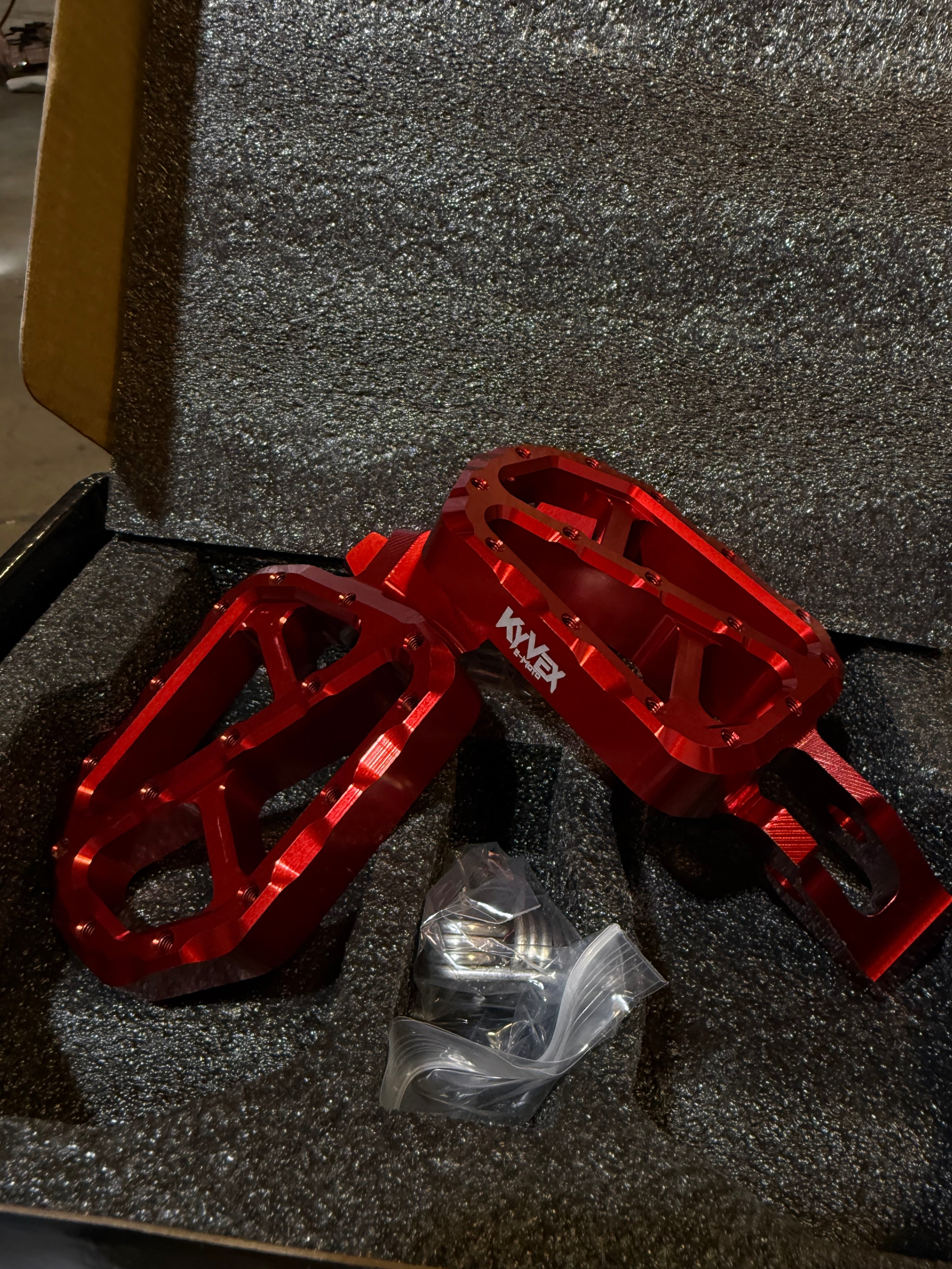 KyVex Billet Wide Foot Pegs - Ultra Bee Compatible-41