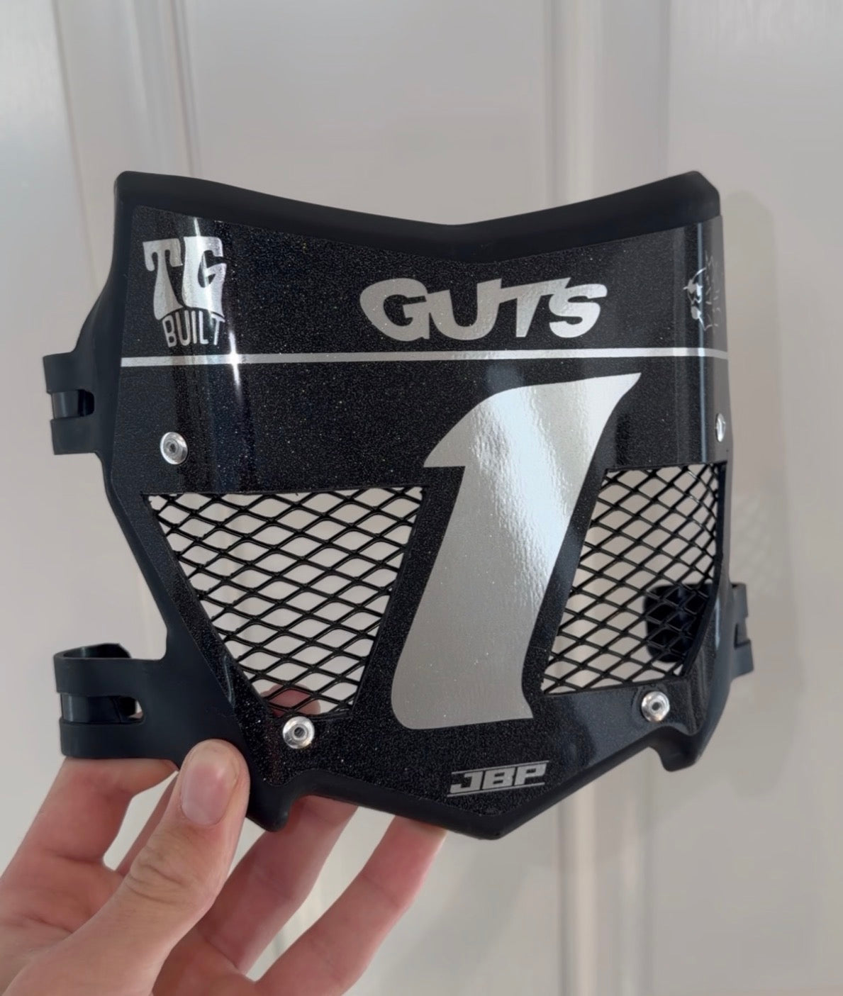 Vented Motocuts Plate w/Rivots-1
